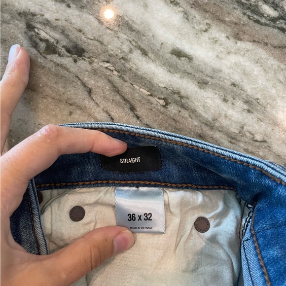 Men’s express classic straight light wash blue jeans size 36x32 - Picture 2 of 3